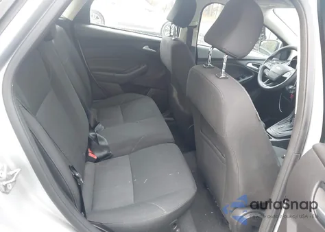 2016 Ford Focus Se z USA, uszkodzony, nr VIN 1FADP3K20GL368383